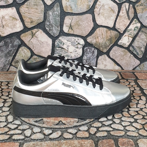 puma vikky platform black white metallic gold